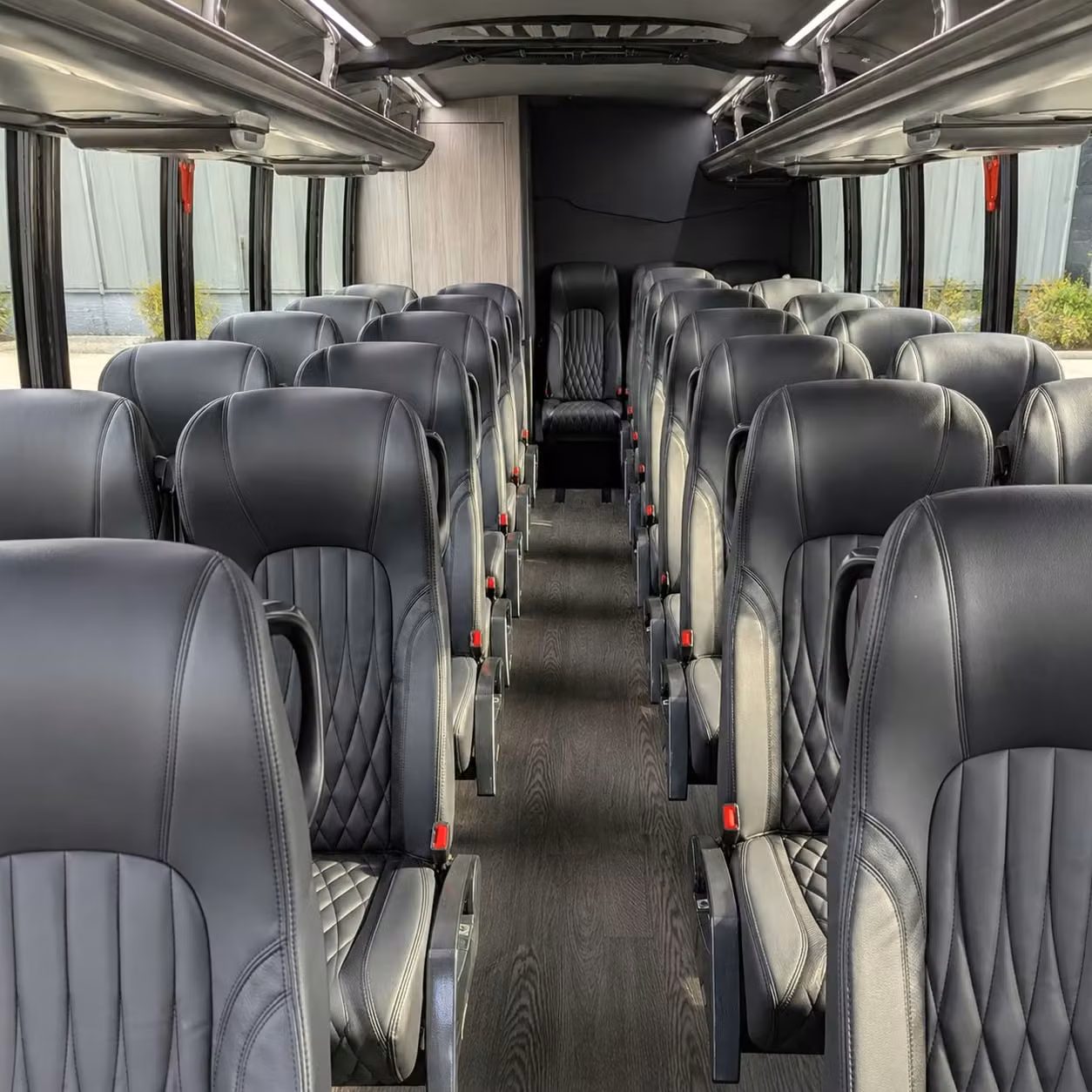 savannah 25 passenger minibus rental