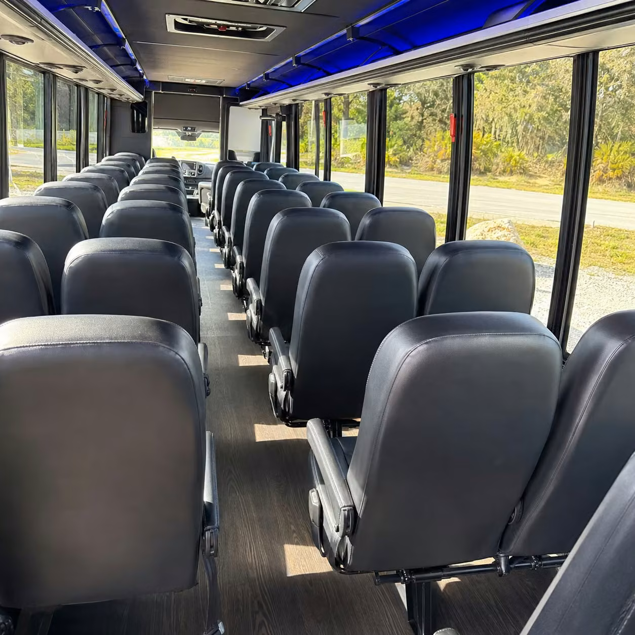 savannah 35 passenger minibus rental