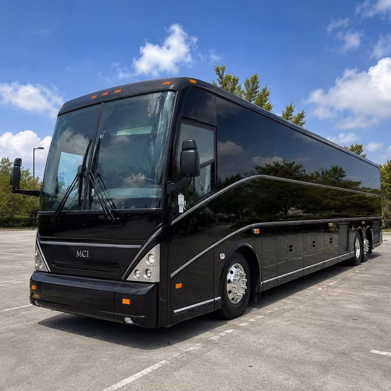 savannah wedding shuttle bus rentals that keep every guest on schedule